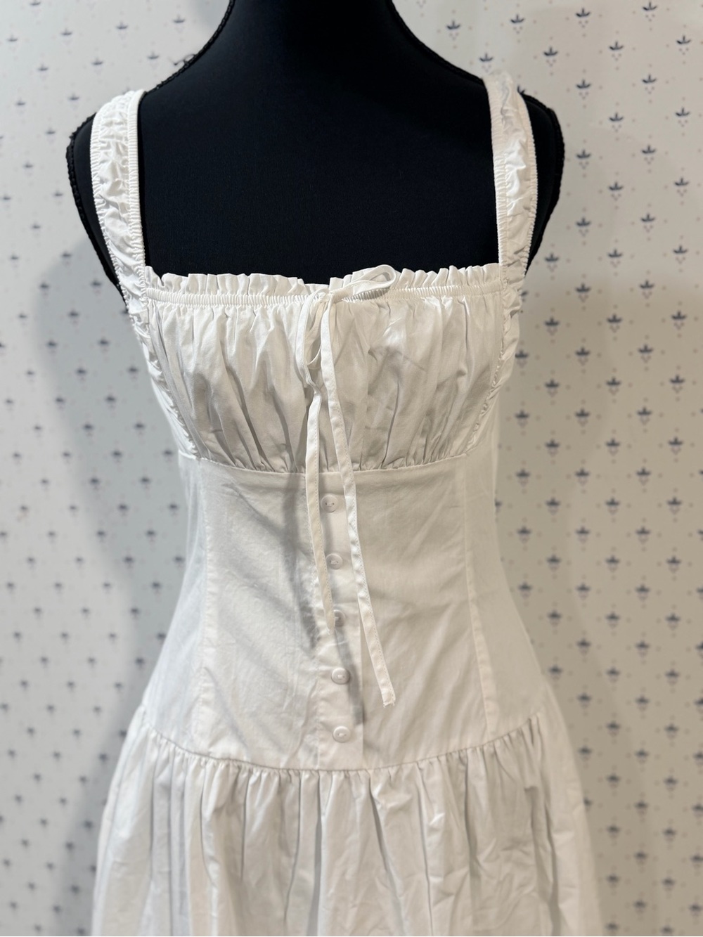 Moon River White Tiered Smocked Midi Cotton Sundress - Size S